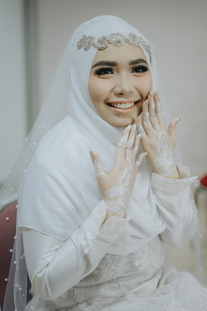 rias pengantin adat