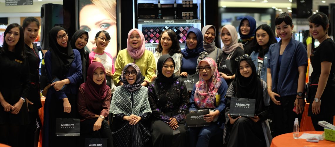 Ata Shofia Makeup Cours